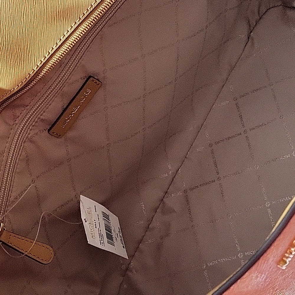 Michael Kors Tan GILLY Tote Bag - Picture 6 of 9